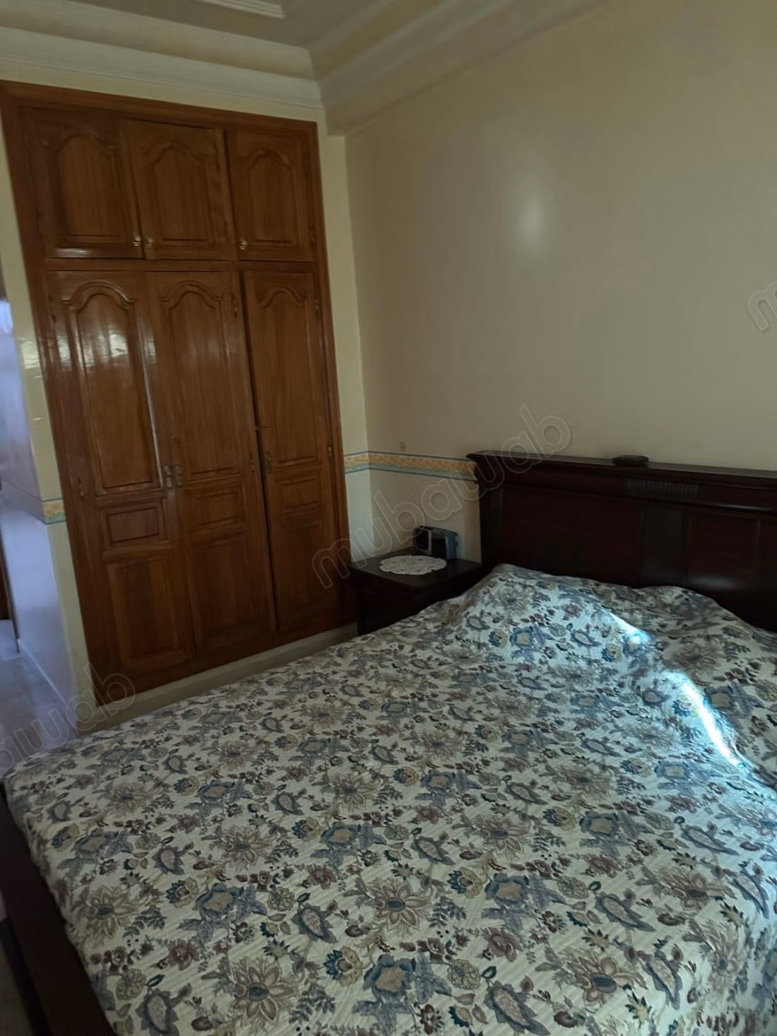 Apartment for sale in Mers Sultan. 3 nice bedrooms. Furnished