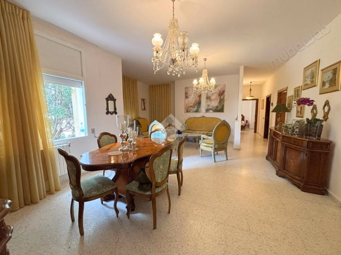 Etage de villa meublé en location