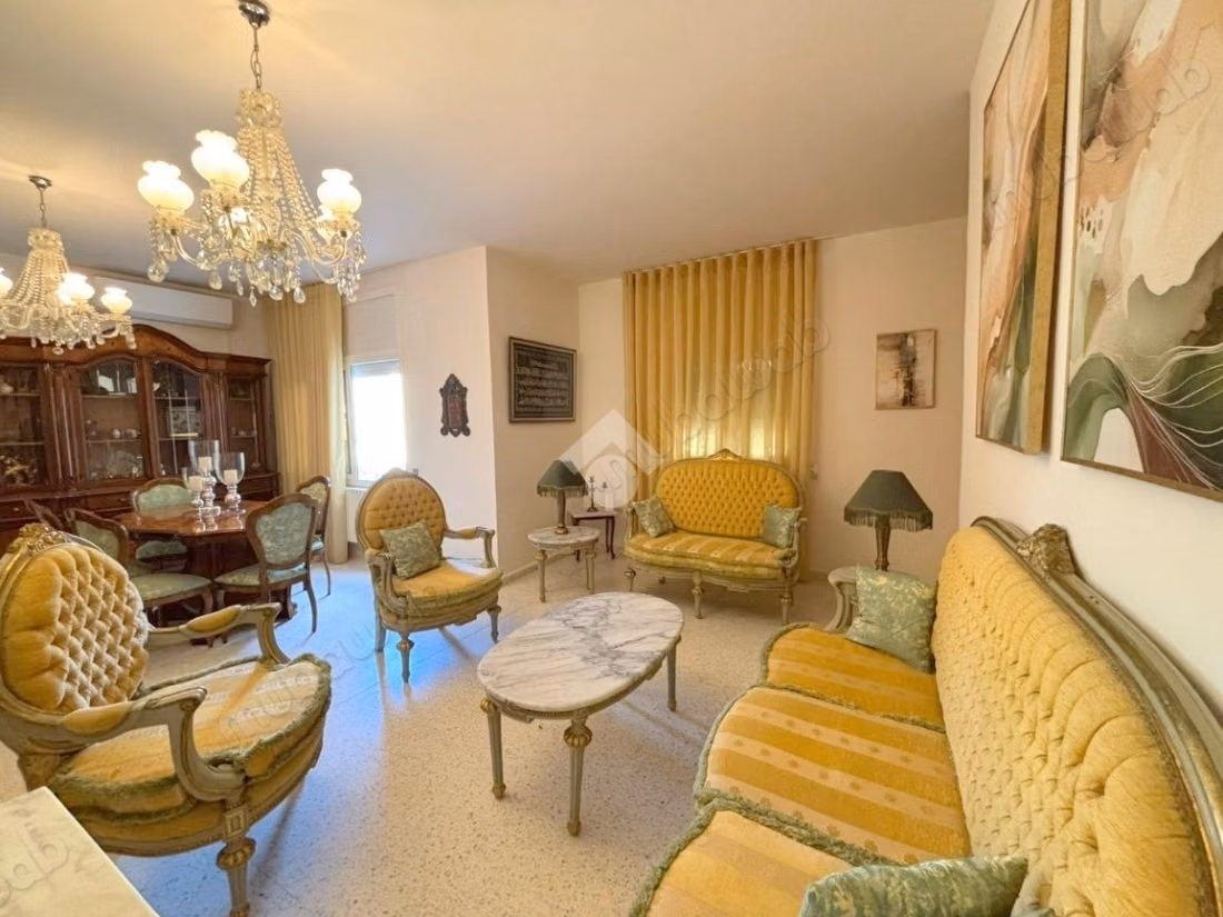 Etage de villa meublé en location