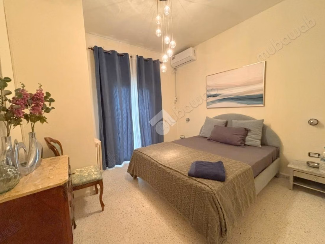 Etage de villa meublé en location