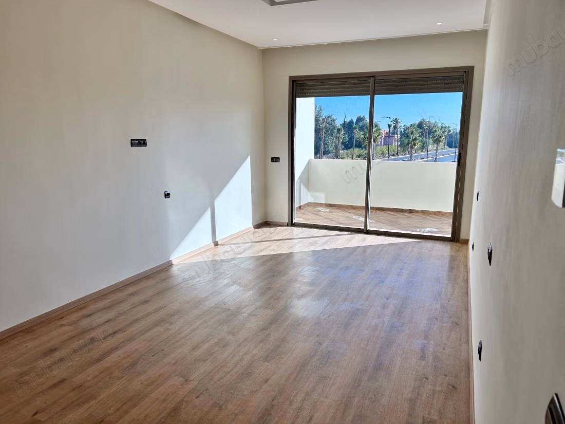 Villa de luxe à vendre à Sharifia Marrakech 250 mètres