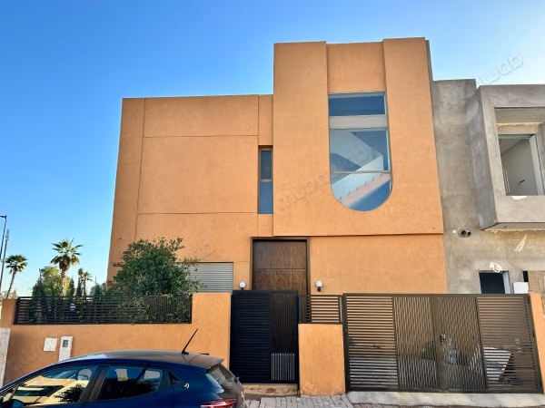 Luxury villa for sale in Sharifia Marrakech 250 meters
