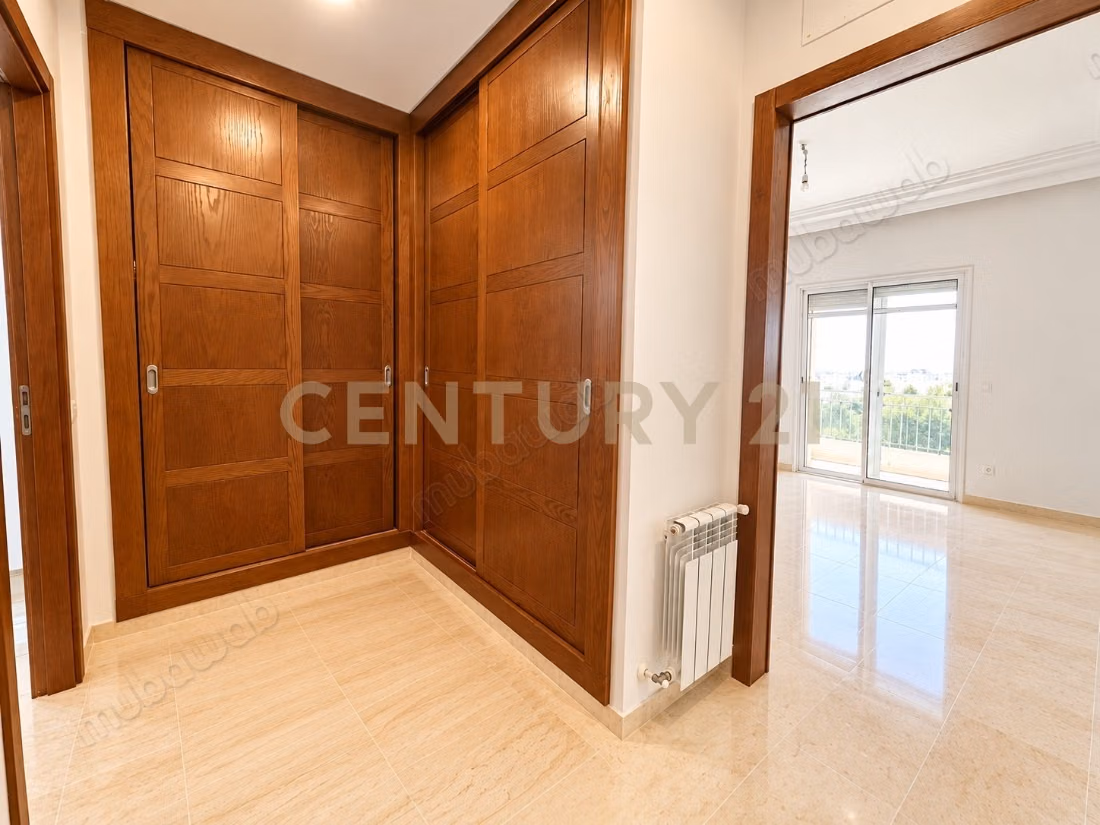 A vendre un Triplex s4 à cité ennasr 1