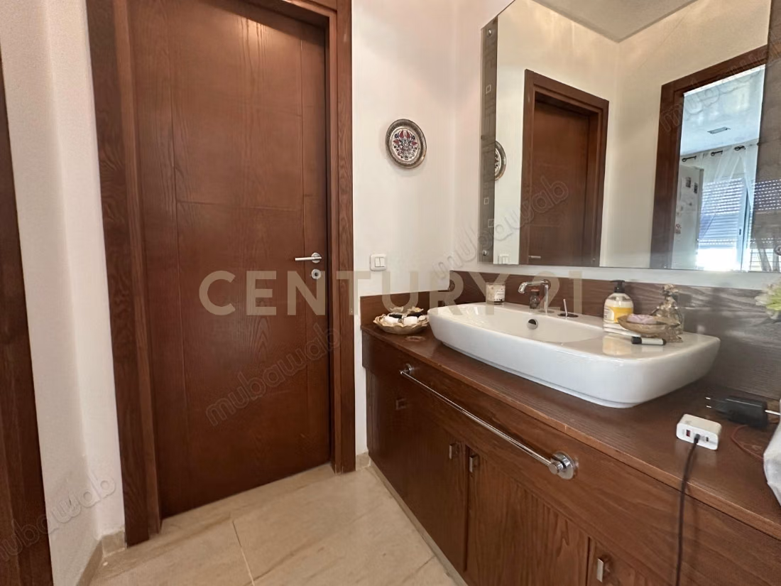 A vendre un Triplex s4 à cité ennasr 1