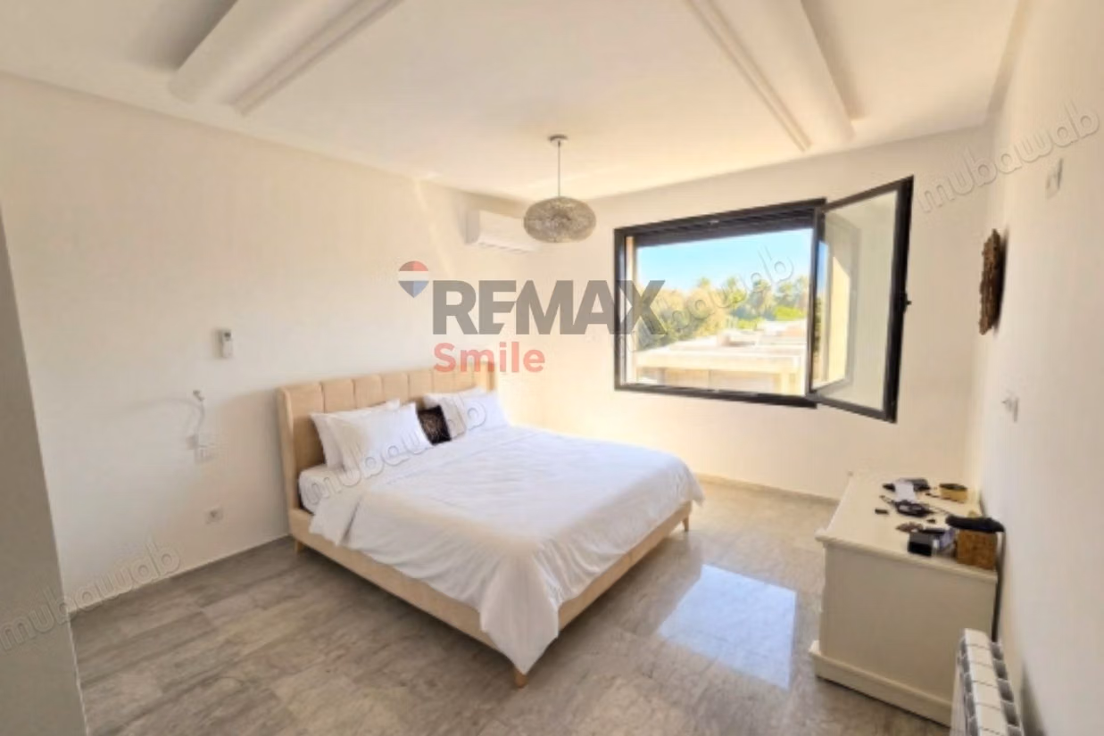 Villa arredata con piscina Soukra