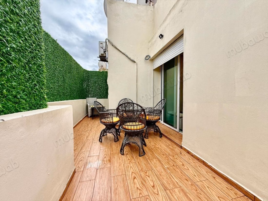 Appartamento in affitto in Maârif Extension. Superficie totale 85 m². Arredato