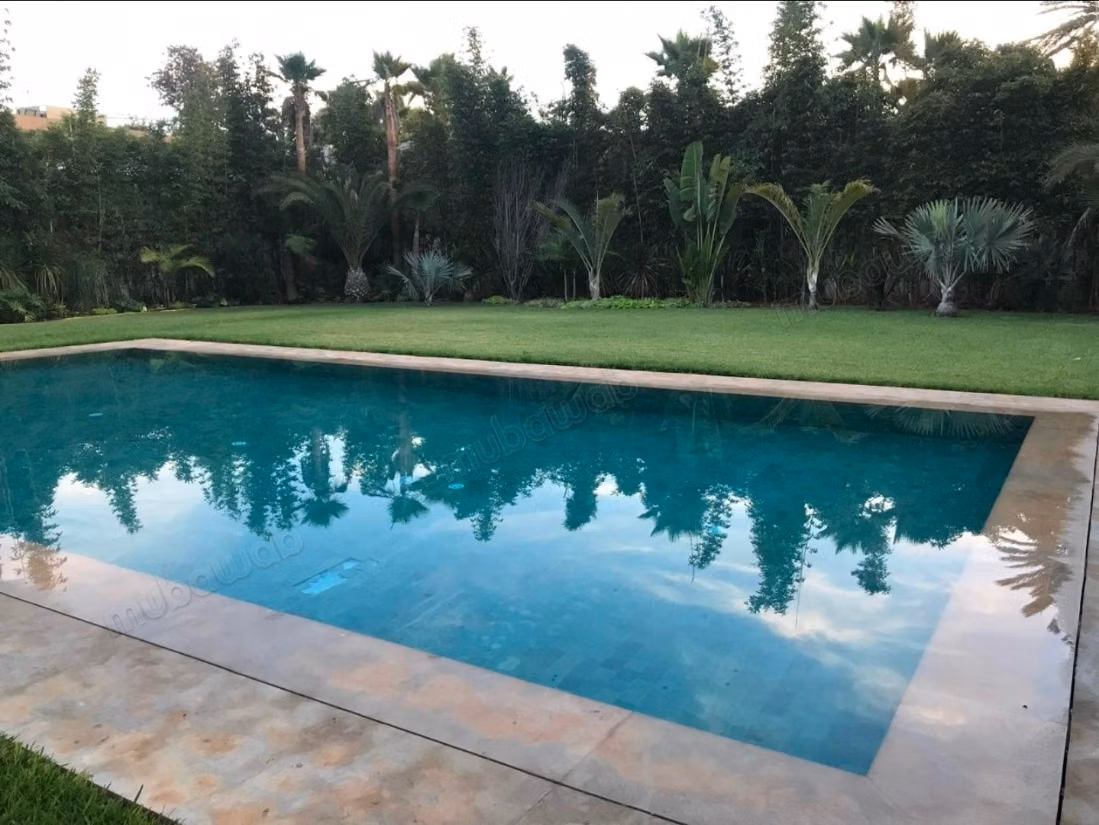 In vendita Villa di lusso 1854m² Souissi