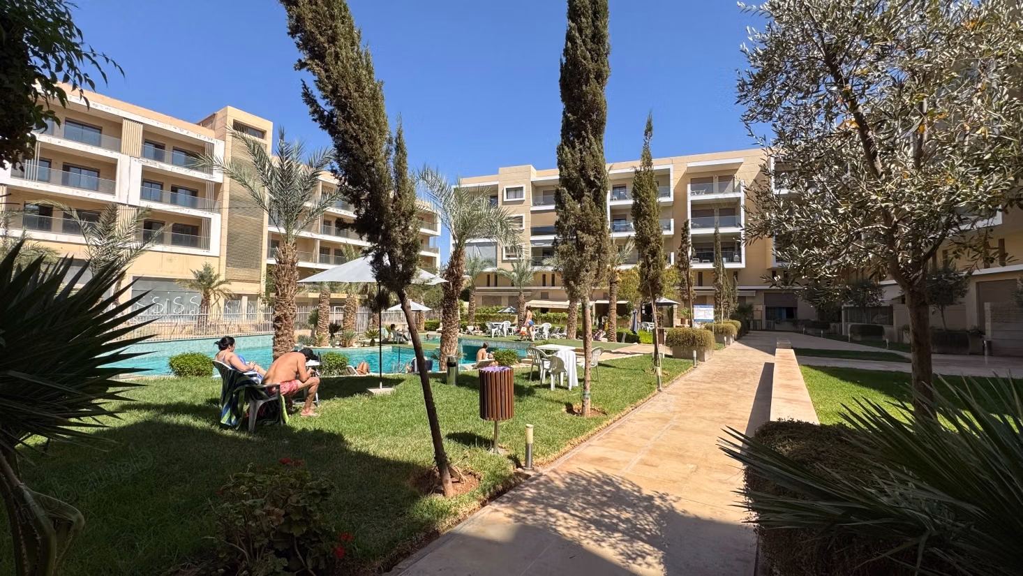 Appartement meublé 59 m² avec terrasse, piscine et parking