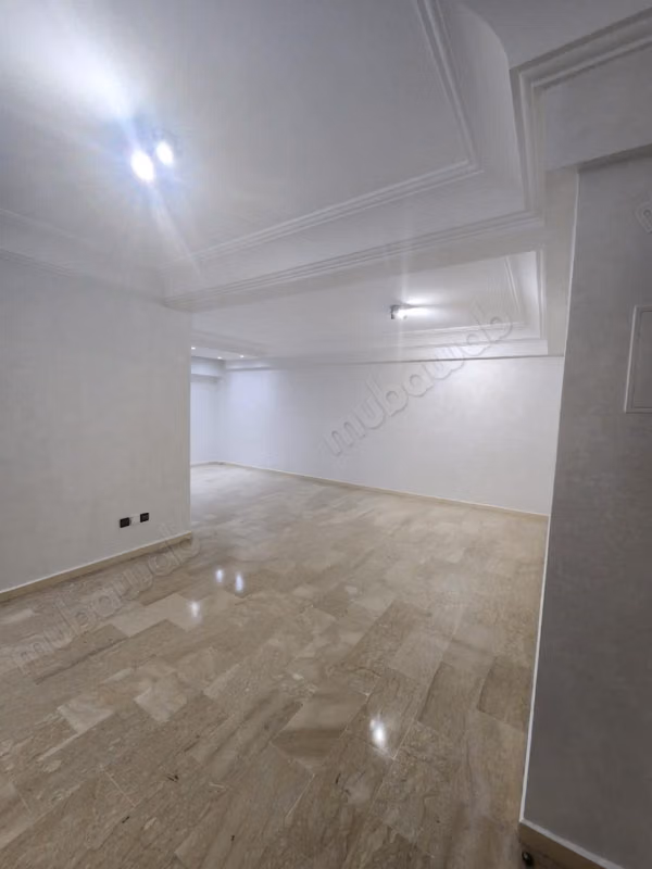 Bellissimo appartamento in affitto a Belvédère. 2 belle camere. Ascensore e terrazza