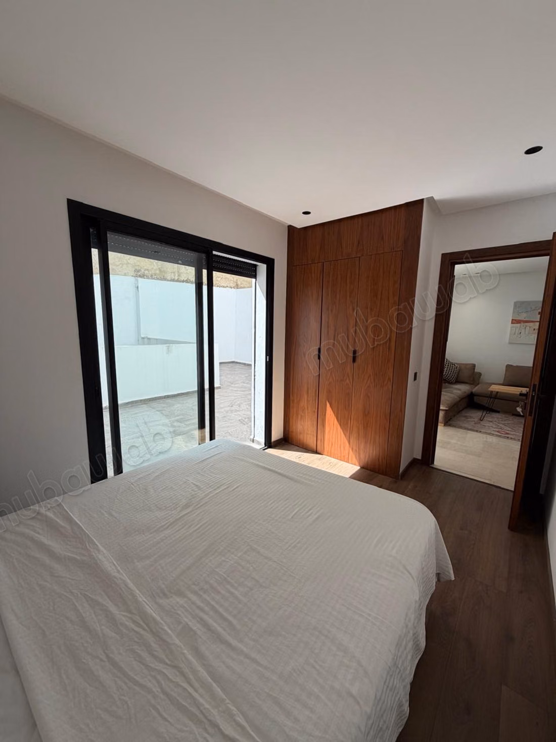 For rent - new studio with large terrace - close to Lycée Lyautey, between Boulevard Ziraoui and Boulevard Anfa