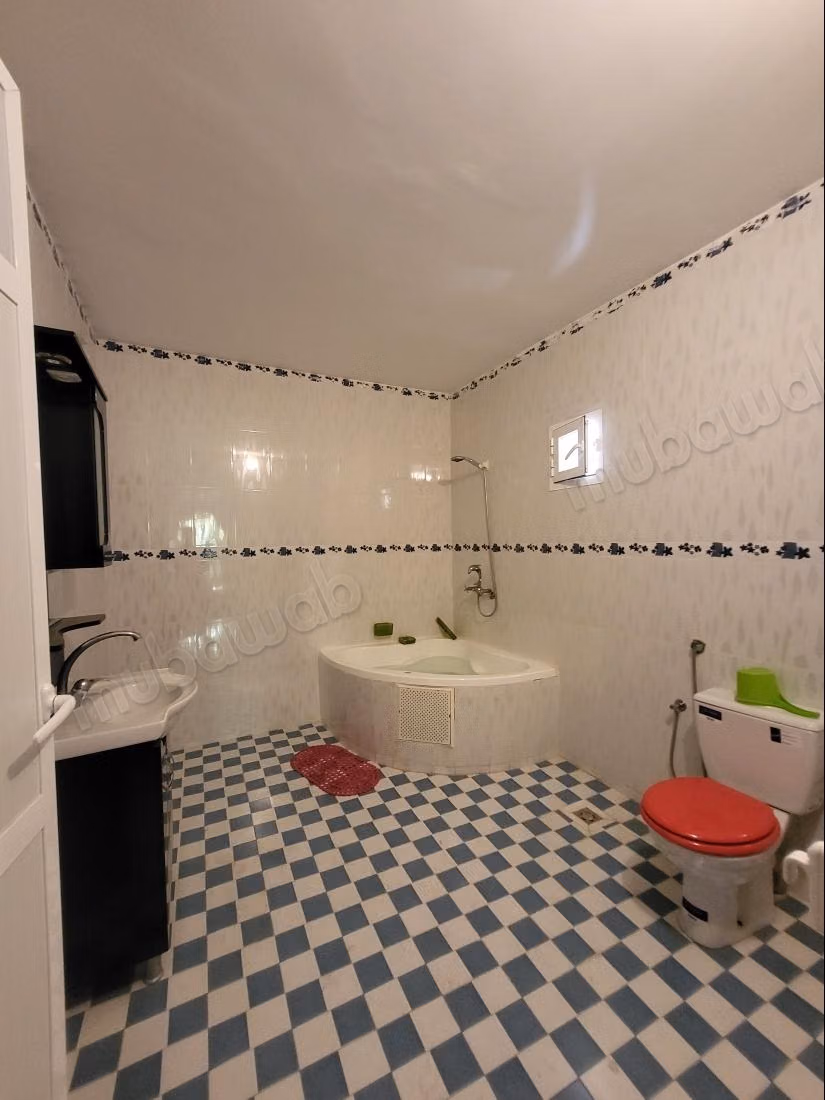 Prachtig huis te koop in Hay Zitoune. 7 comfortabele kamers. Satelliet