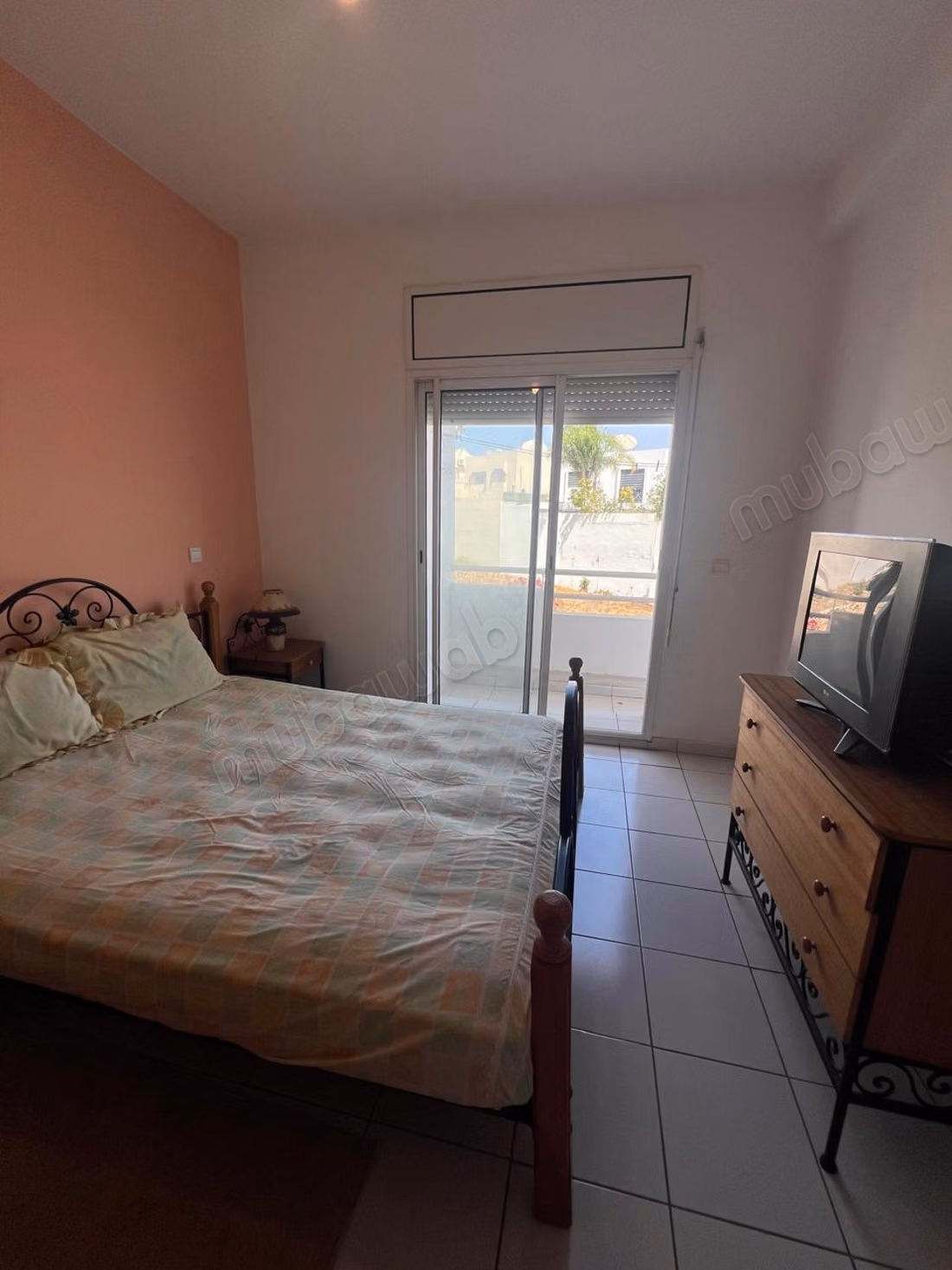To seize: Apartment for sale of 85m² located on avenue