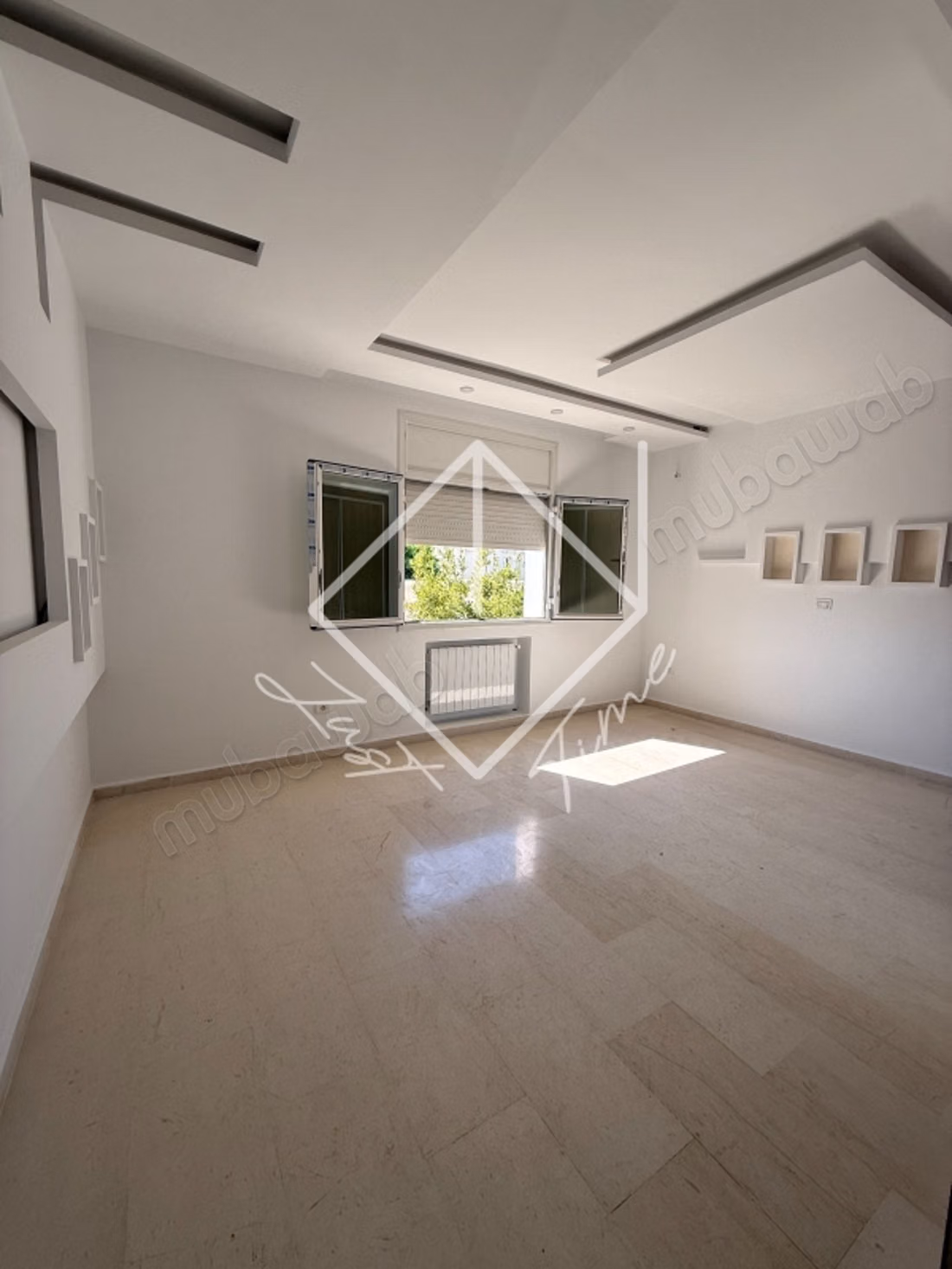 Étage de villa s3 à louer à cité nkhilette
