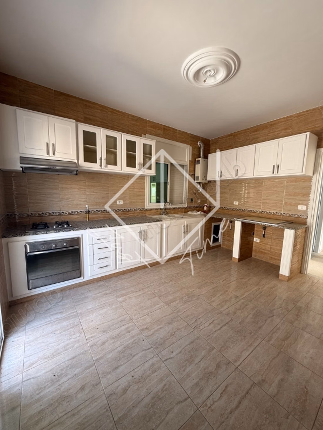 Étage de villa s2 à louer à cité nkhilette