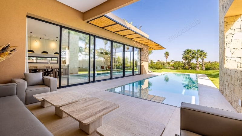 Exceptional villa - panoramic view of the golf