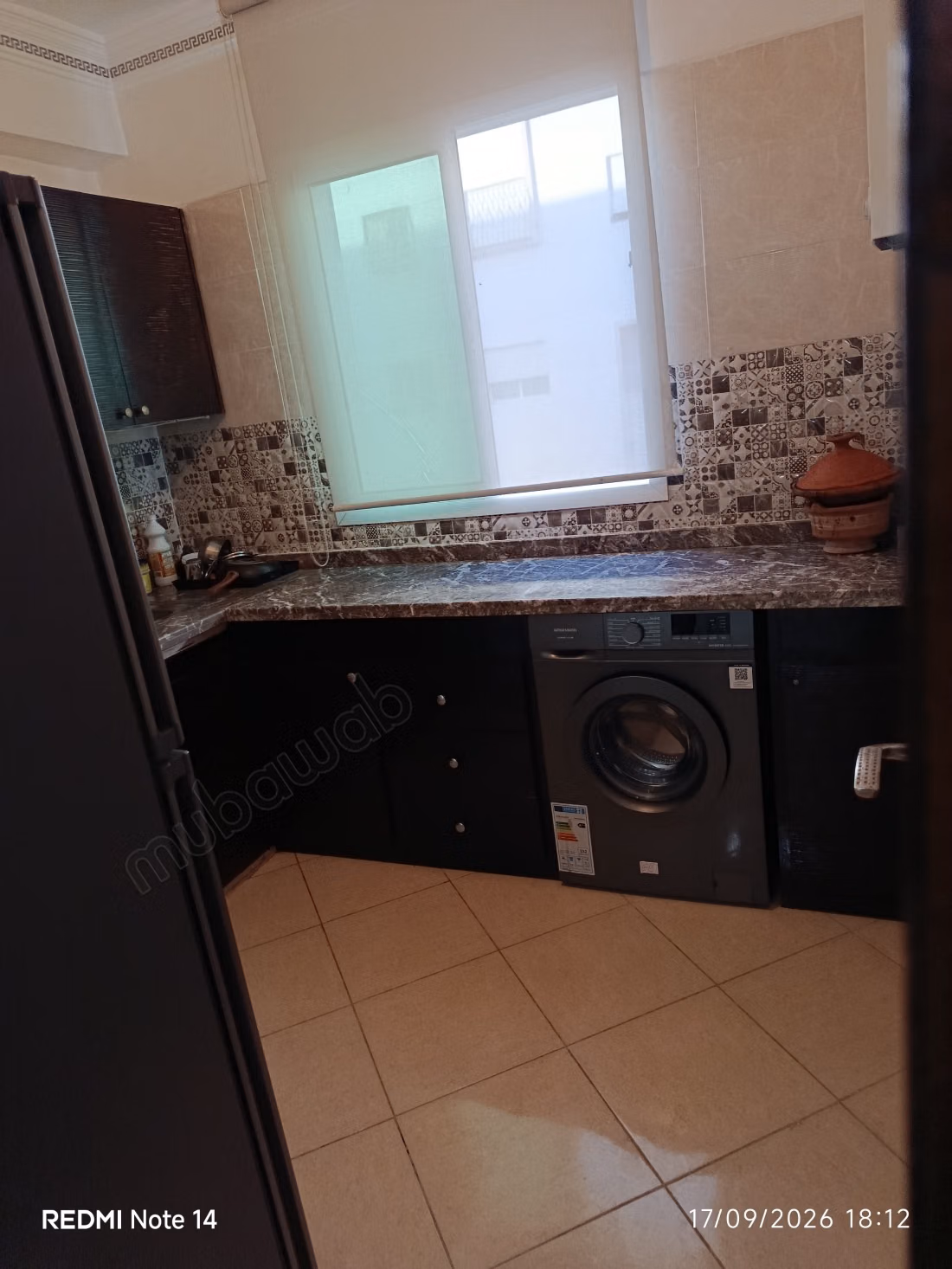 Appartement en location à Sakani. 
2 pièces confortables. 
Meublé
