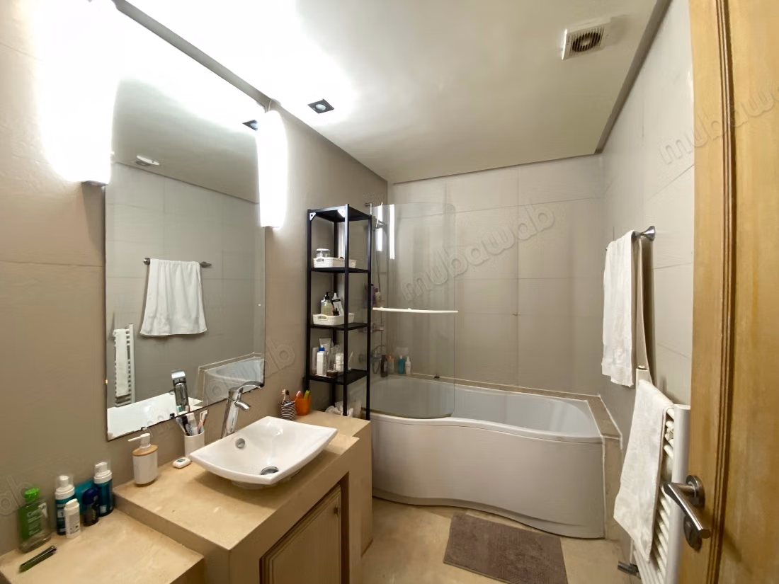 Penthouse for sale in Hay Riad. 5 rooms. With elevator and terrace