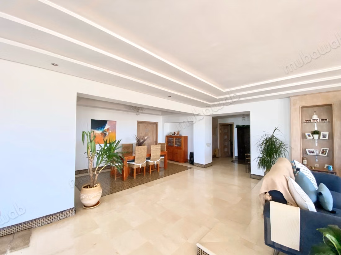 Penthouse for sale in Hay Riad. 5 rooms. With elevator and terrace