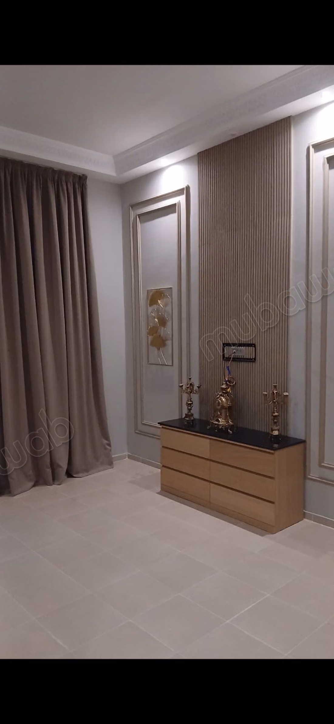 Groot leeg appartement te huur in Victor Hugo