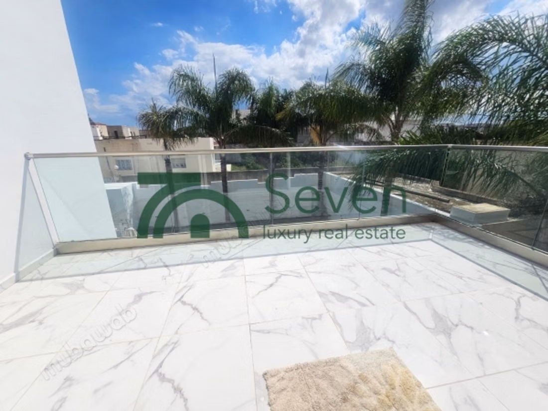 Una villa S3 con piscina a Soukra