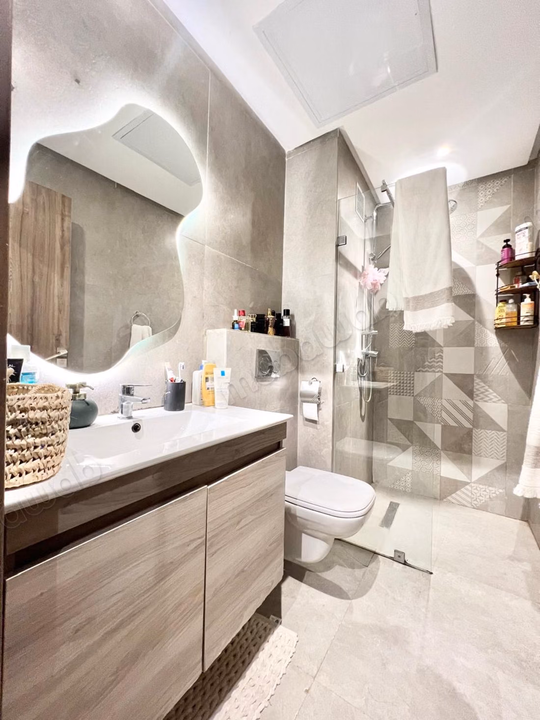 Renovated apartment in a secured residence