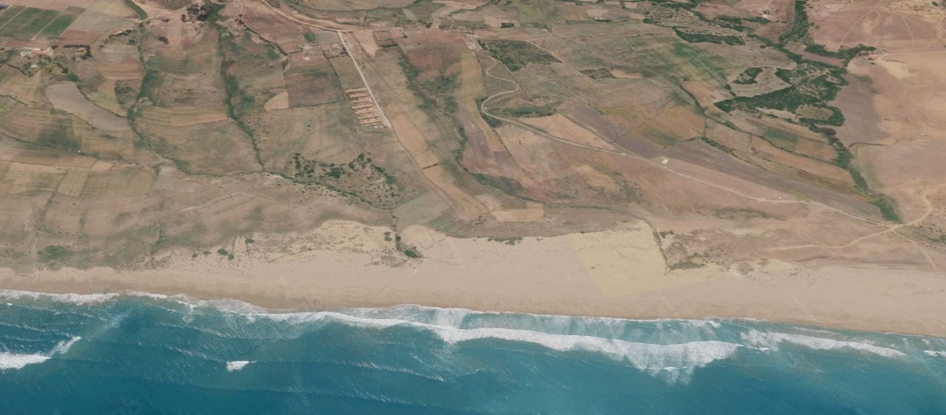 Terrain de rêve de grand valeur