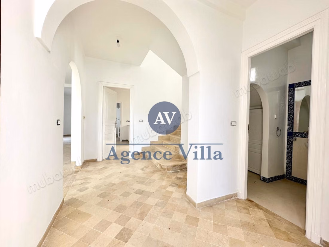 A louer une villa S4 à la Marsa, cité Enassim