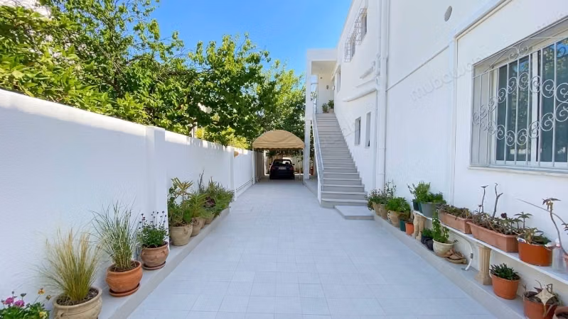 For Sale an Independent Villa in Bardo