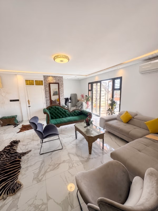 Spacieux appartement avec grande terrasse à Guéliz