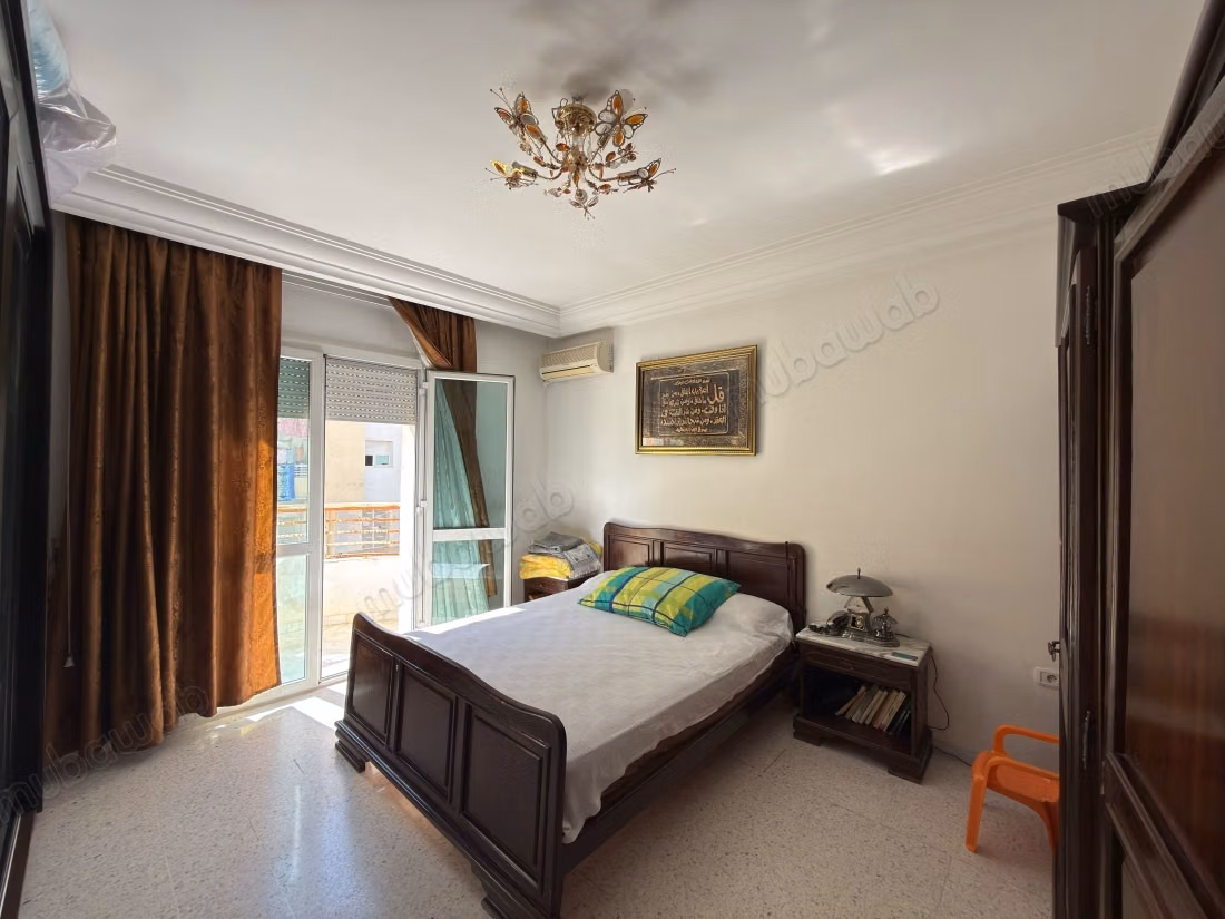 Un s4 de 182m2, La Soukra
