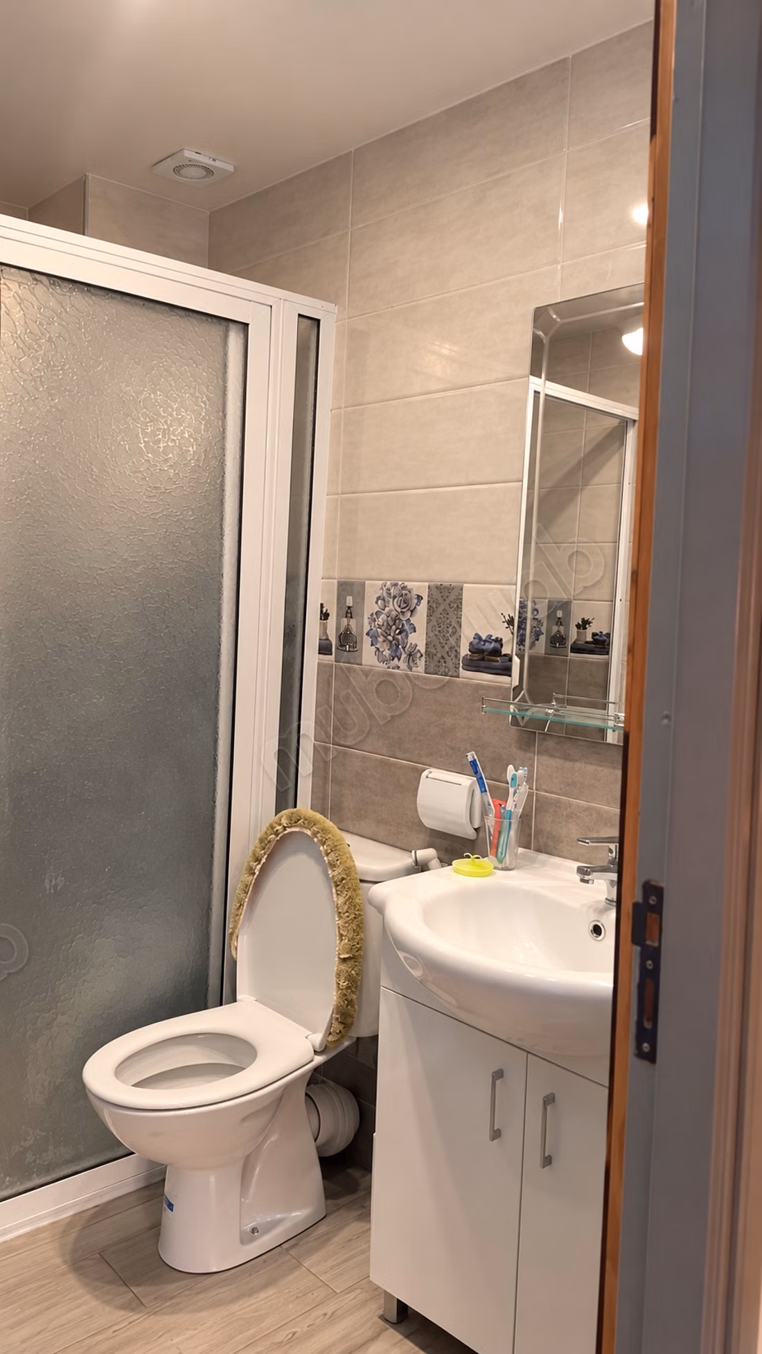 URGENT – Charaf Deal not to be missed, 2 bedrooms
