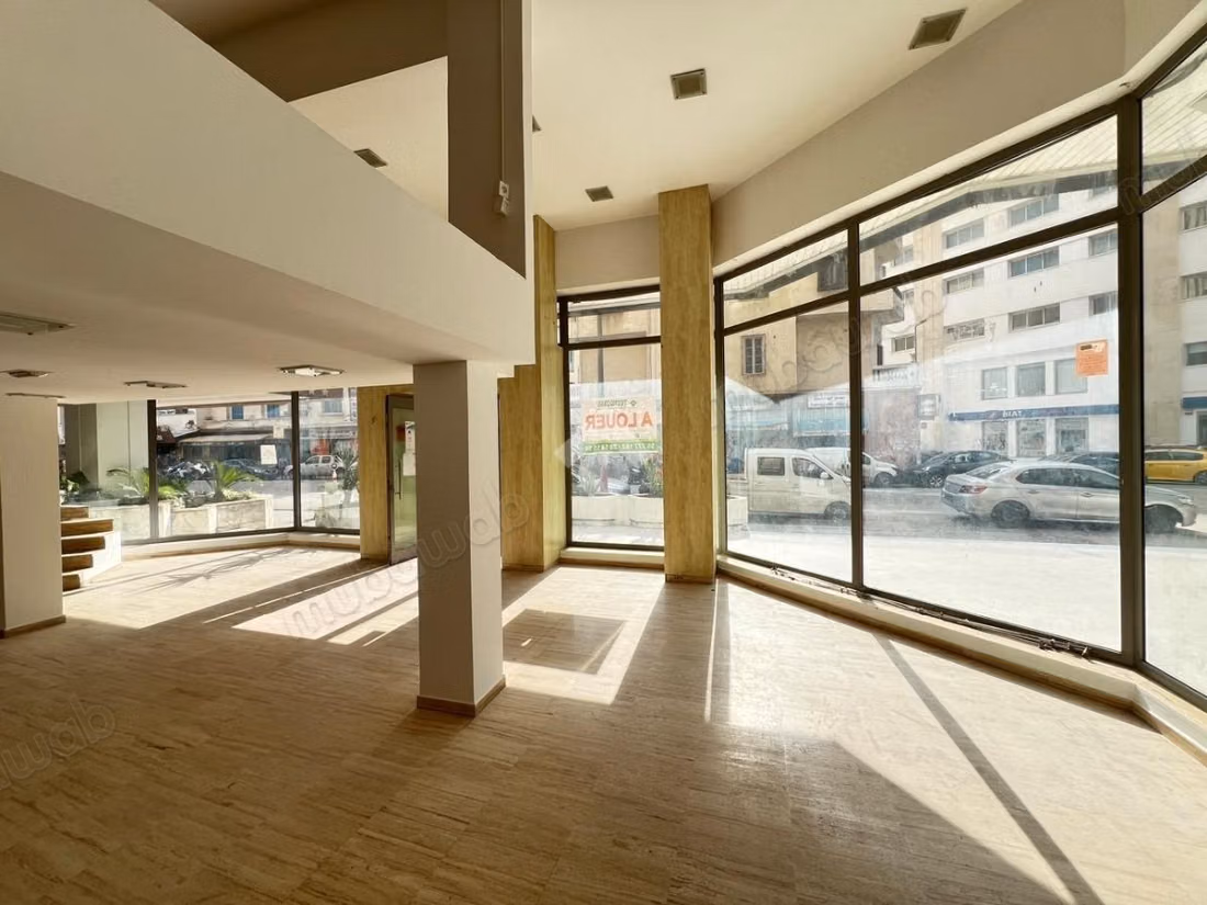 Locale commerciale in affitto