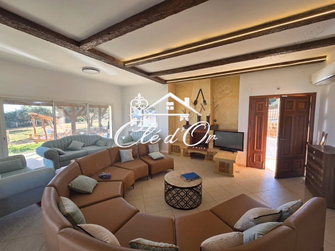 Villa à vendre à Rtiba