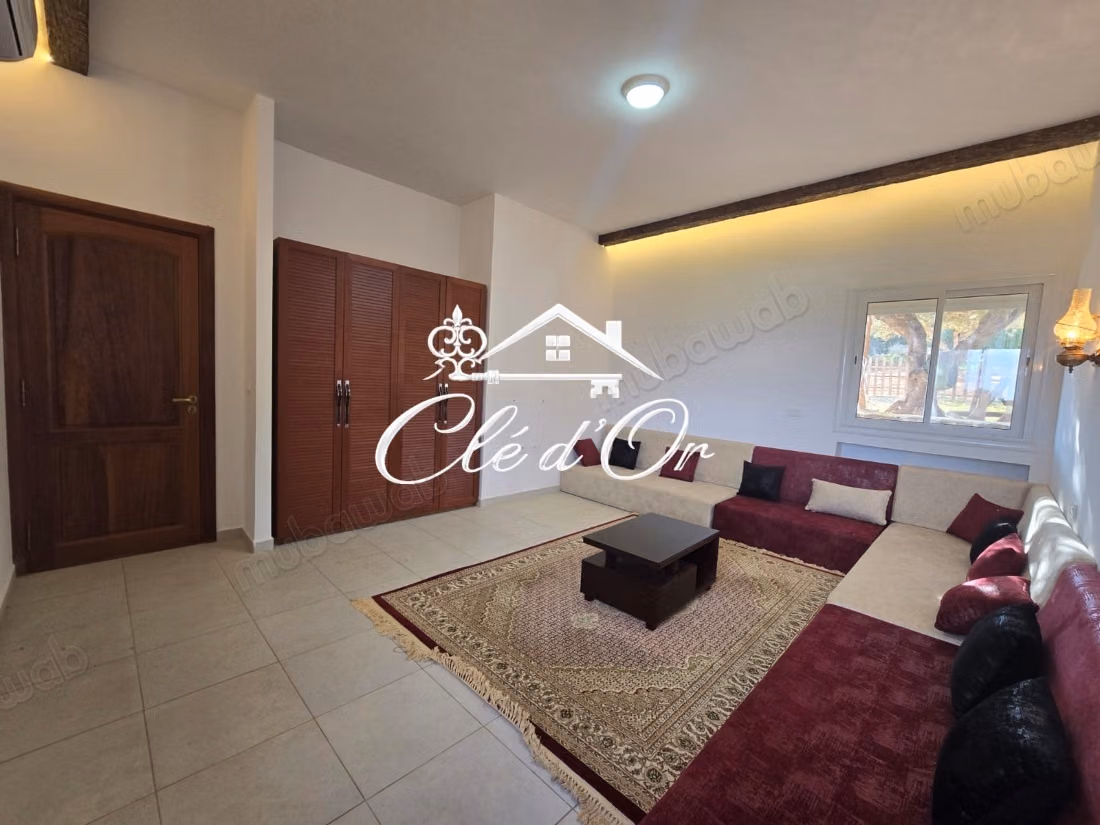 Villa à vendre à Rtiba