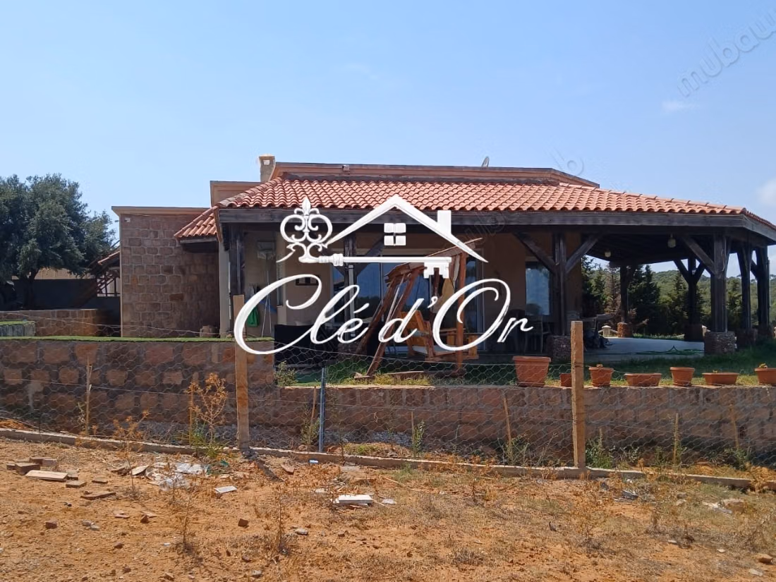 Villa à vendre à Rtiba