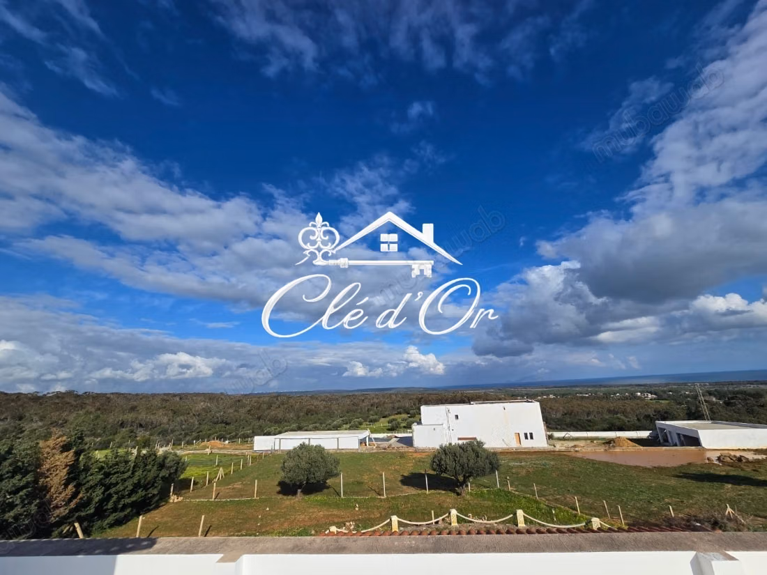 Villa à vendre à Rtiba