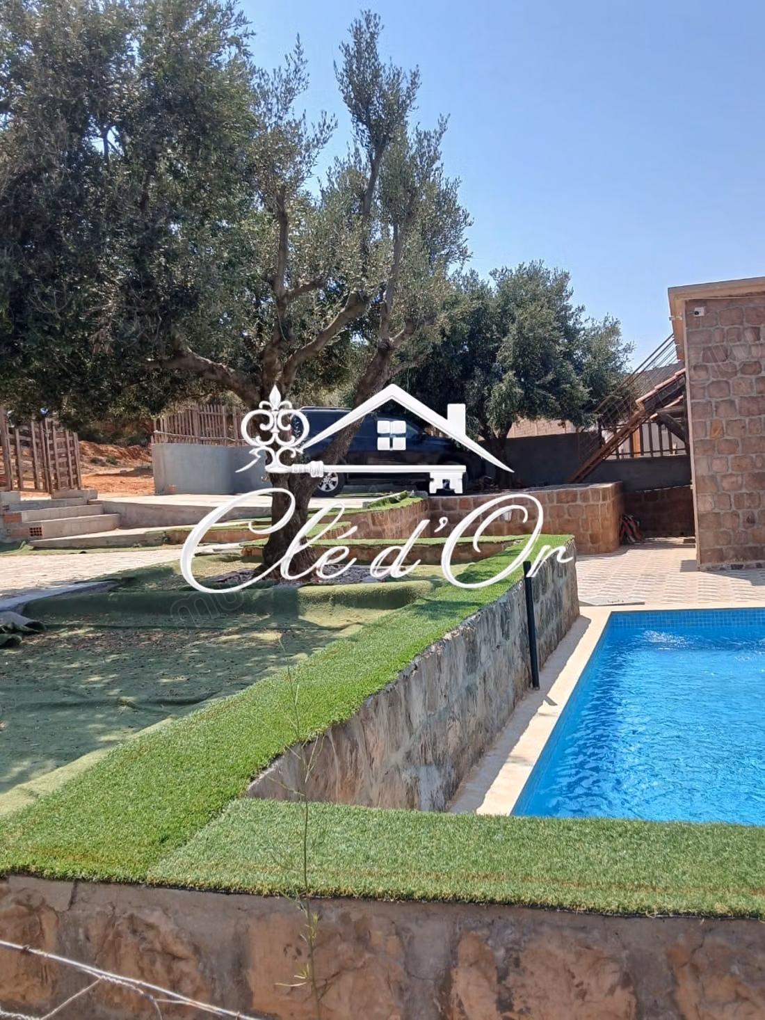 Villa à vendre à Rtiba