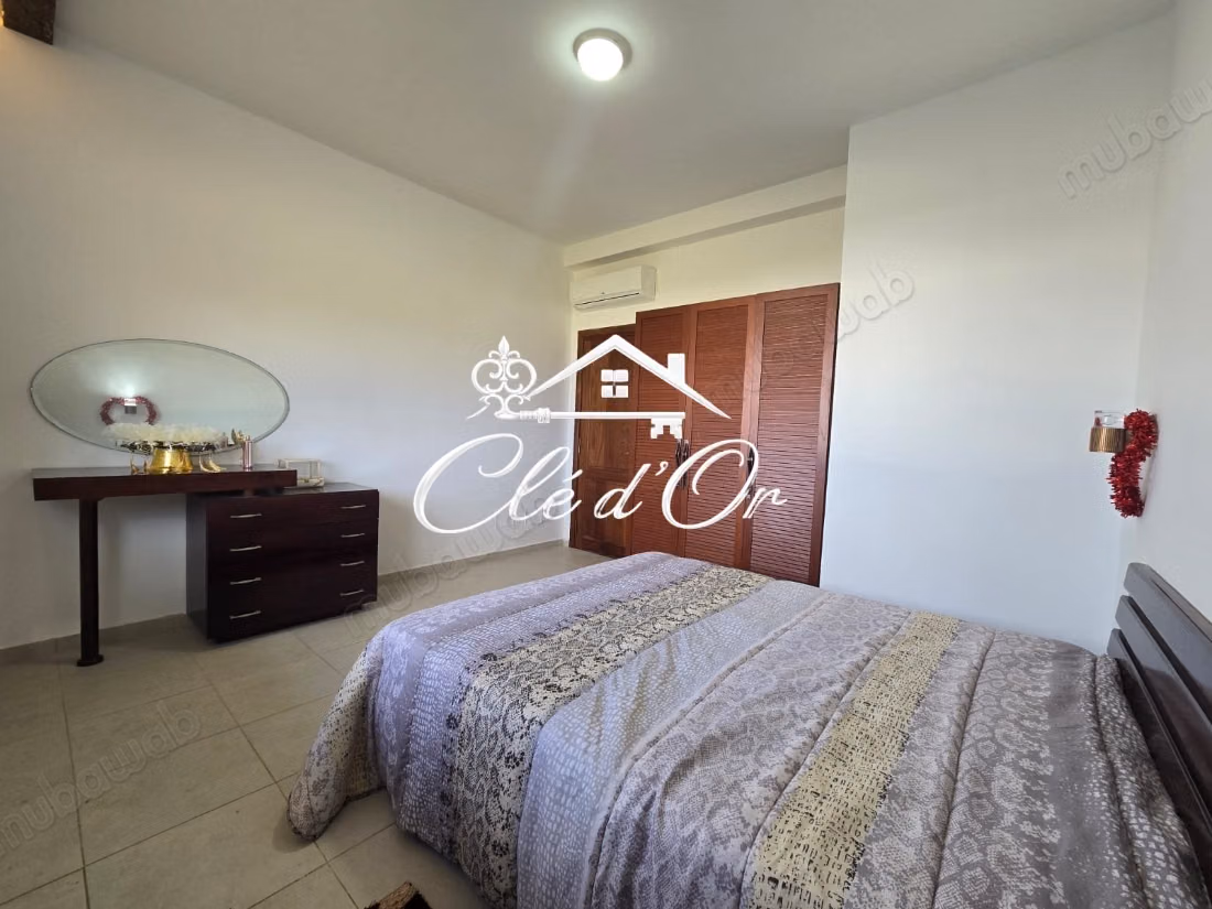 Villa à vendre à Rtiba