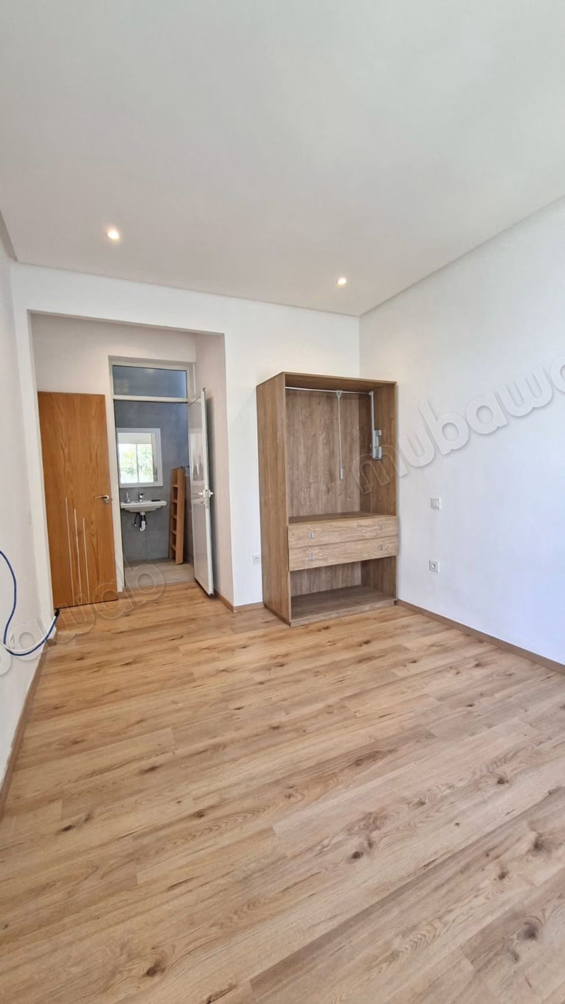 Alquiler de villa de alto standing en el Centro de Hassan. 4 hermosas habitaciones. Hermosa terraza y jardín