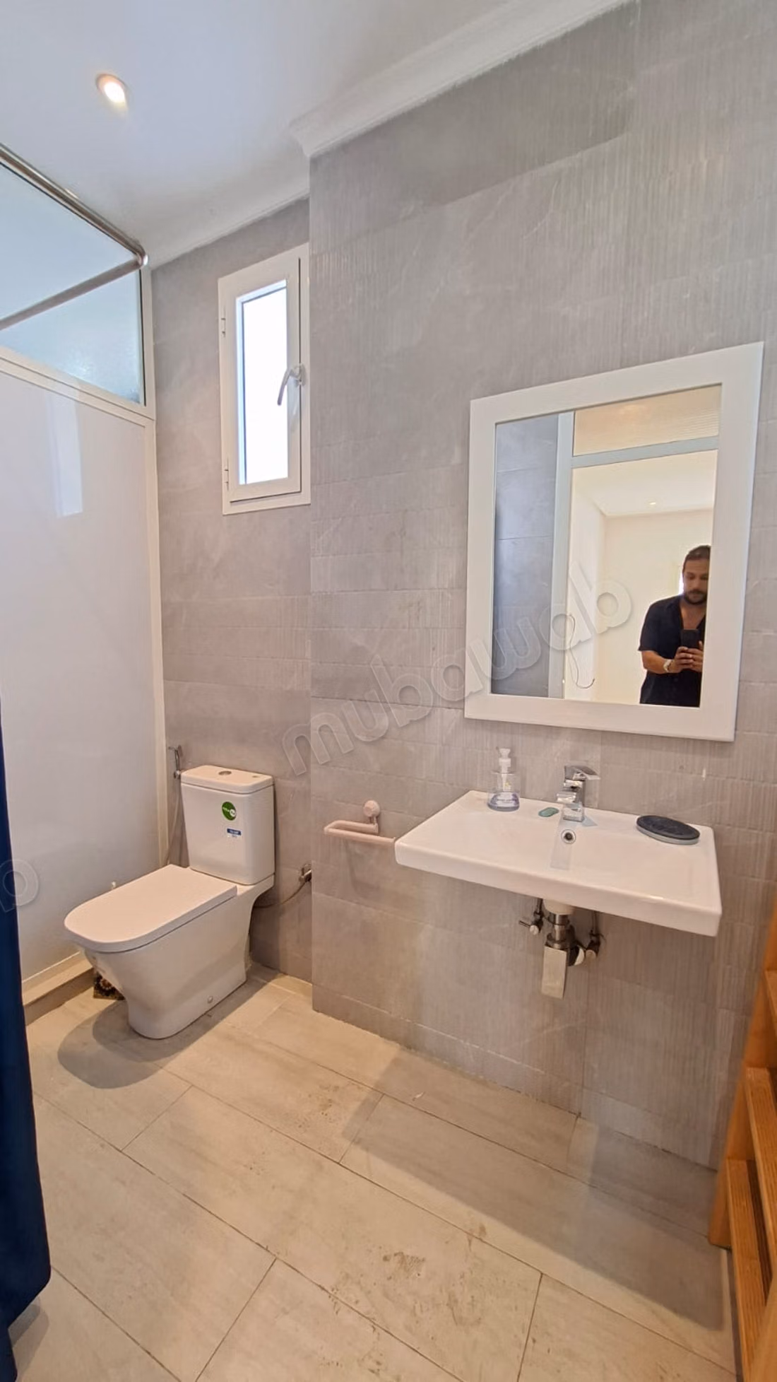 Alquiler de villa de alto standing en el Centro de Hassan. 4 hermosas habitaciones. Hermosa terraza y jardín