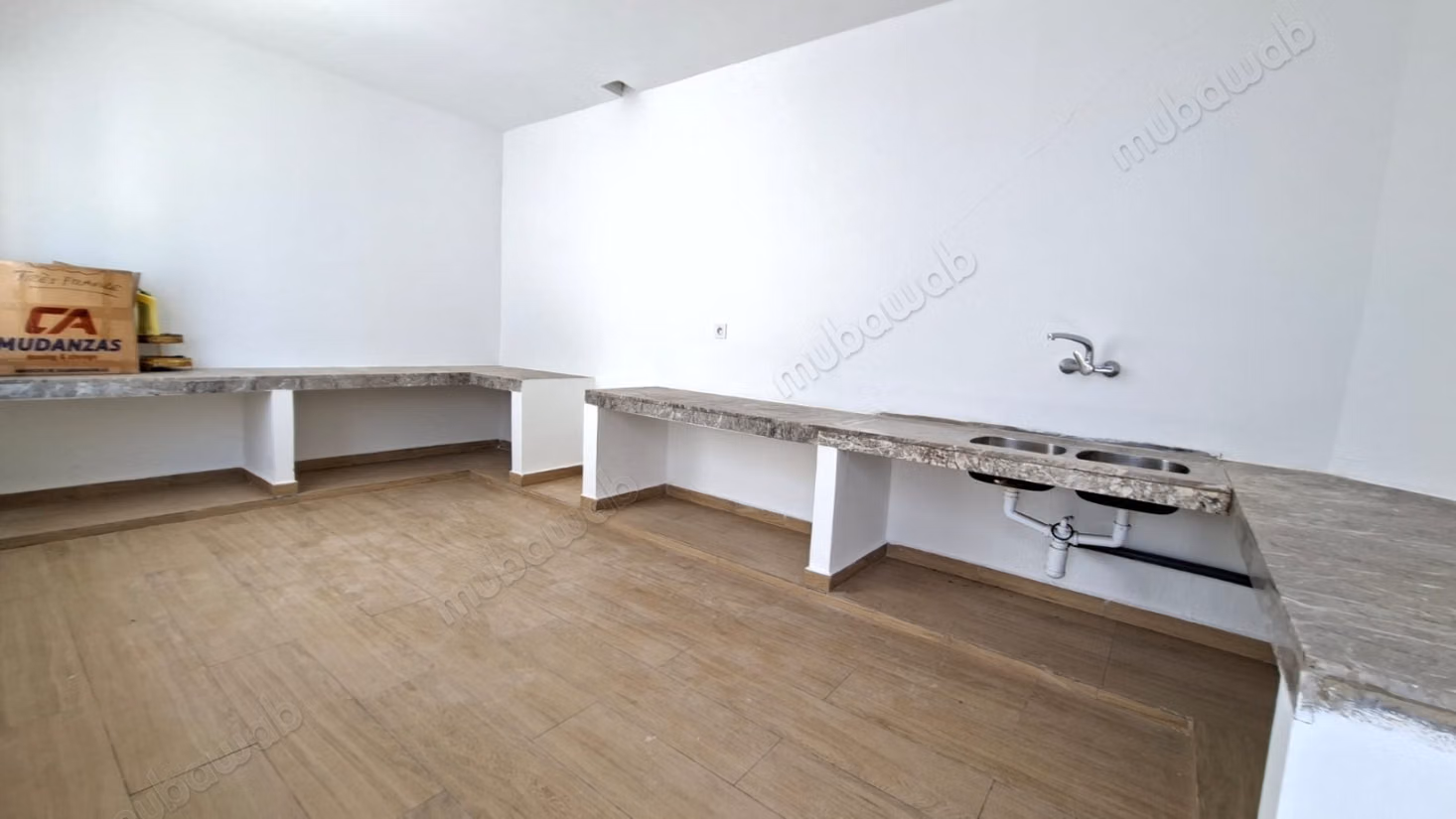 Alquiler de villa de alto standing en el Centro de Hassan. 4 hermosas habitaciones. Hermosa terraza y jardín