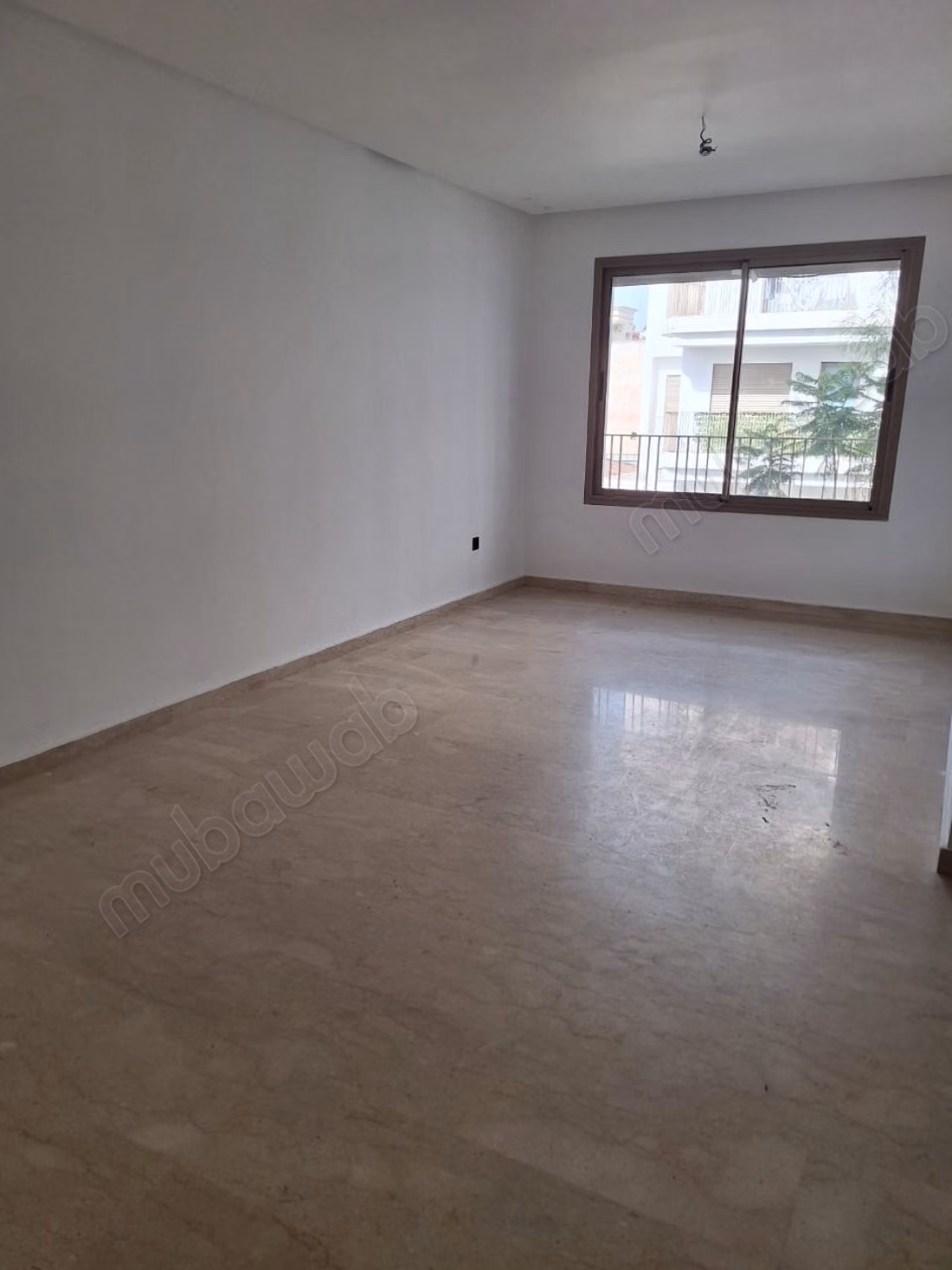 Empty apartment on bd TADDART