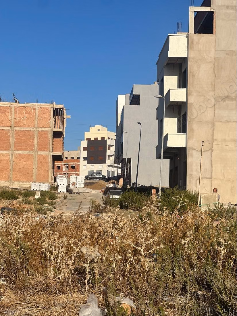 Land in Tanja Balia. 100 m² elbechara
