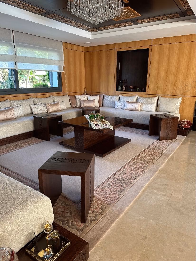 Luxury House for Sale in Souissi. 10 Spacious Rooms. Well Furnished