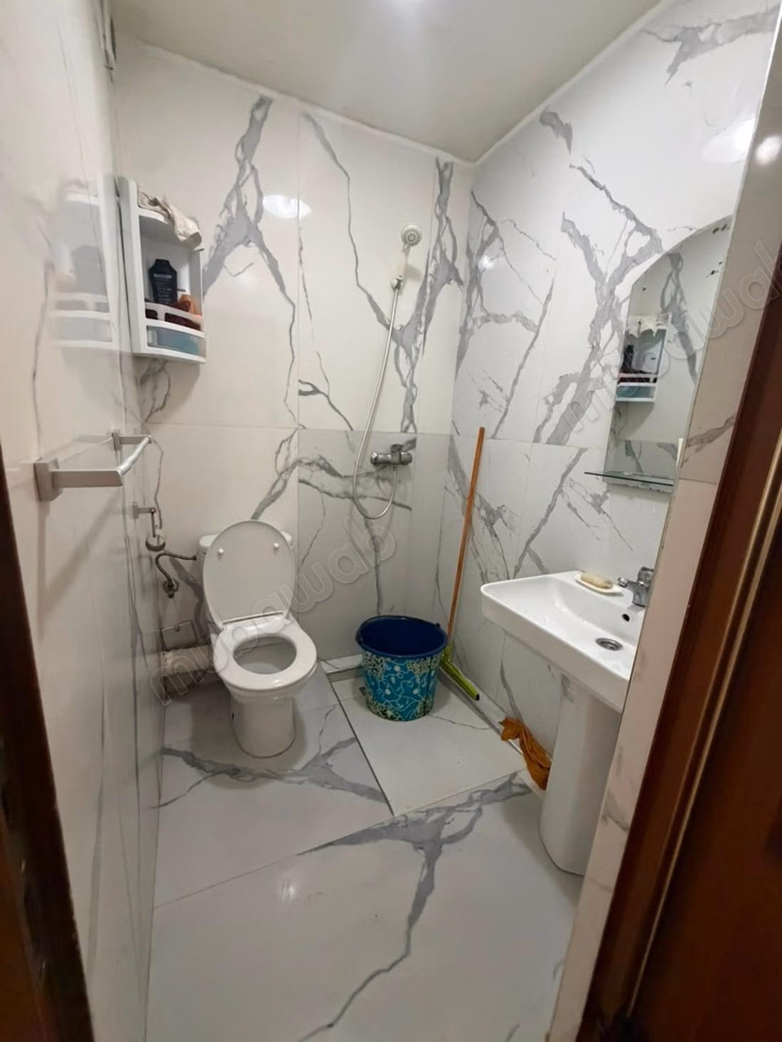 Apartment for sale in the city center. 3 comfortable rooms. With elevator