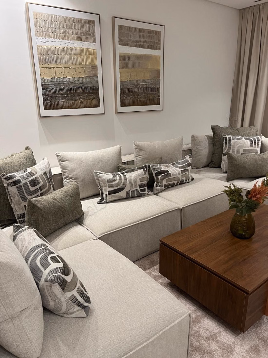 Bel appartement en location à Sania. Surface de 170 m². Bien meublé