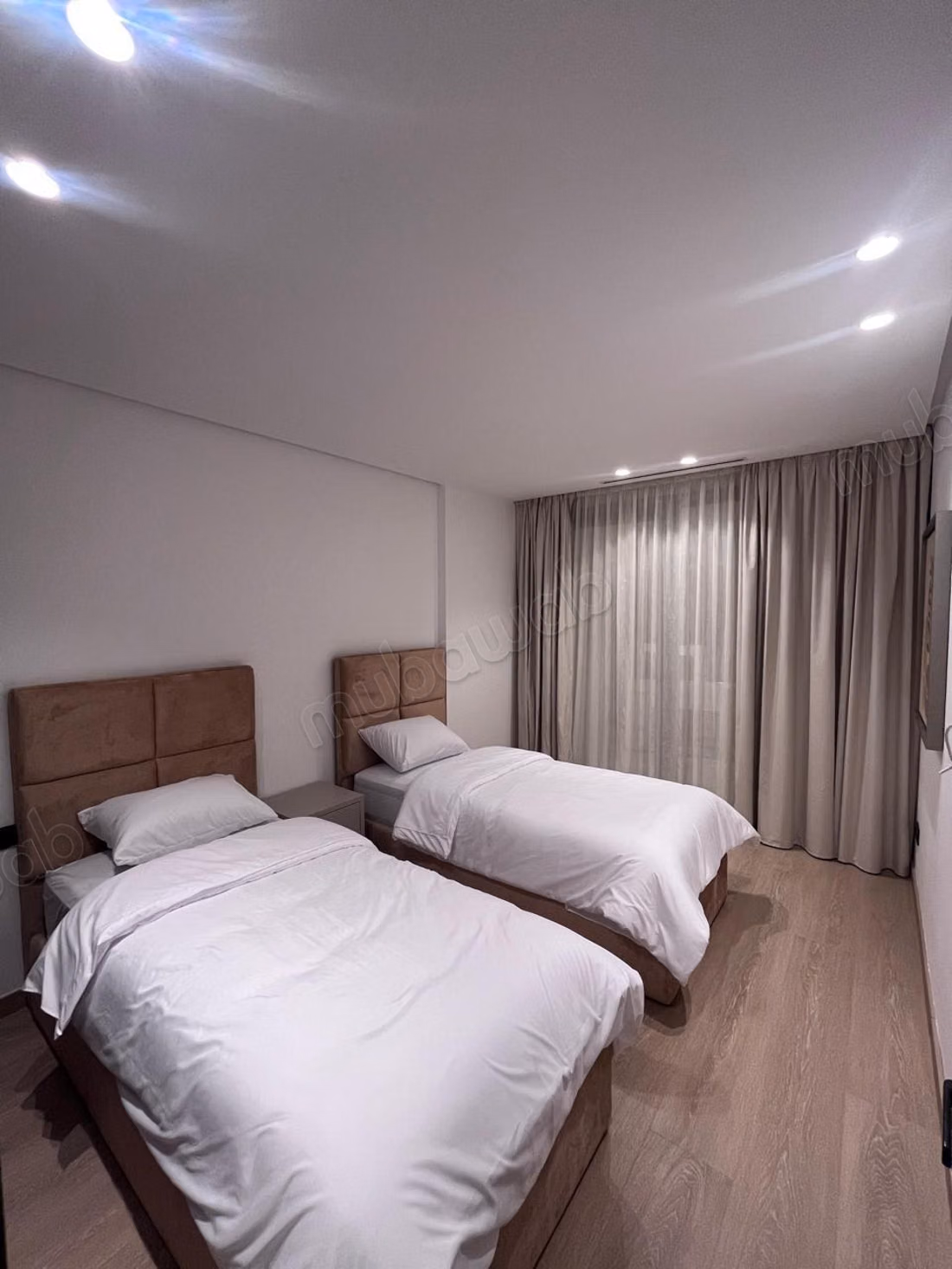 Bel appartement en location à Sania. Surface de 170 m². Bien meublé