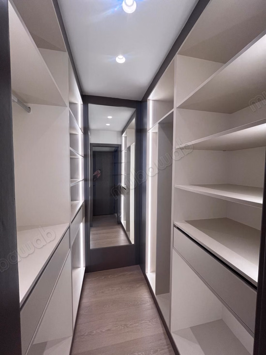 Bel appartement en location à Sania. Surface de 170 m². Bien meublé