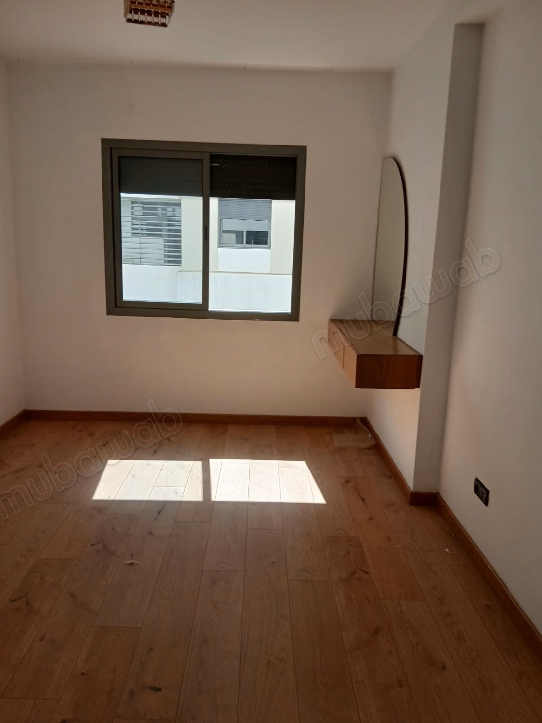 Apartamento Vacío en Alquiler en Ain Borja