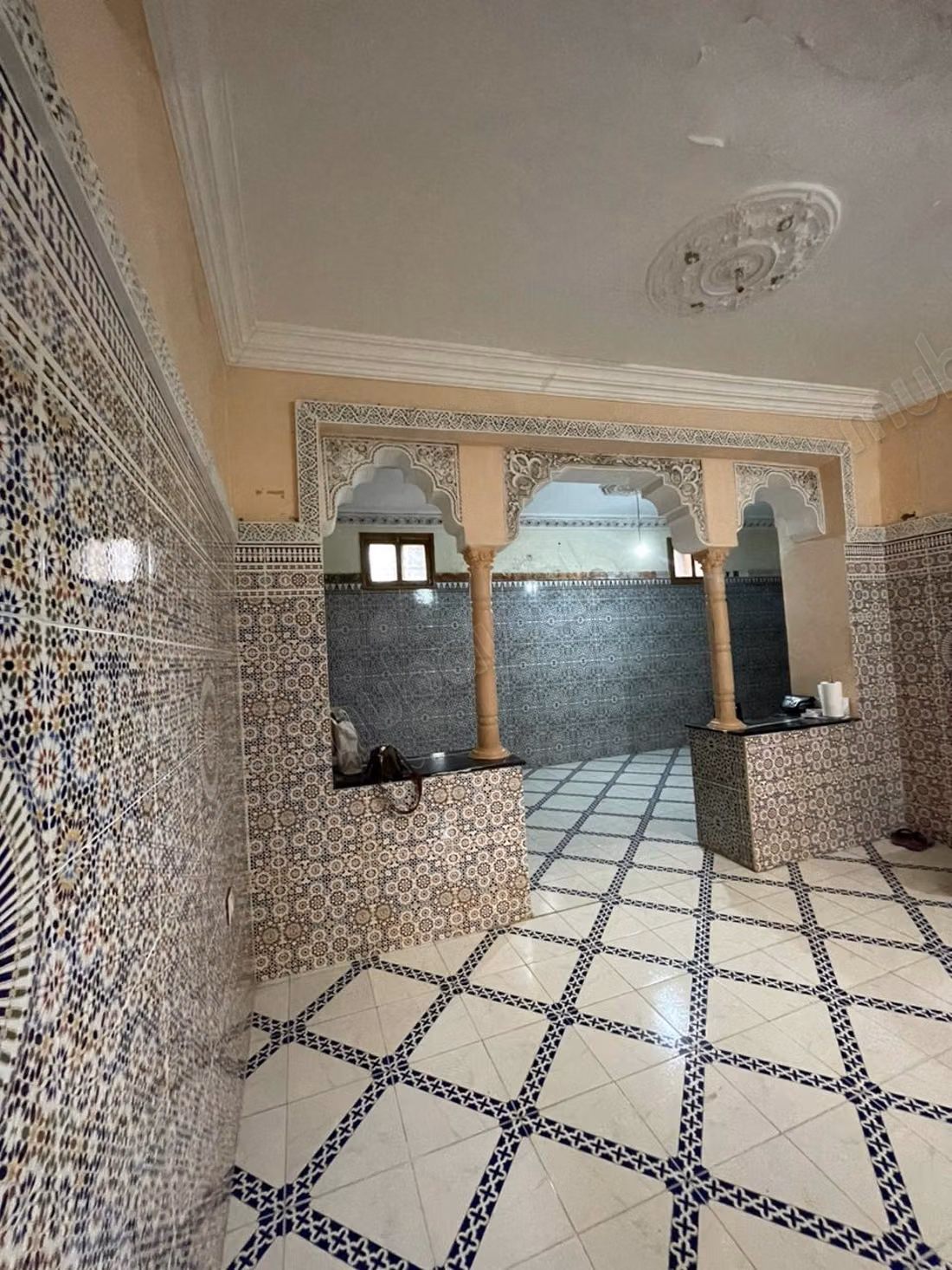 Riad with rooftop – 148 m² – 7 possible rooms – Medina, Zaouia